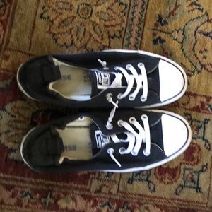 Converse tennis shoes